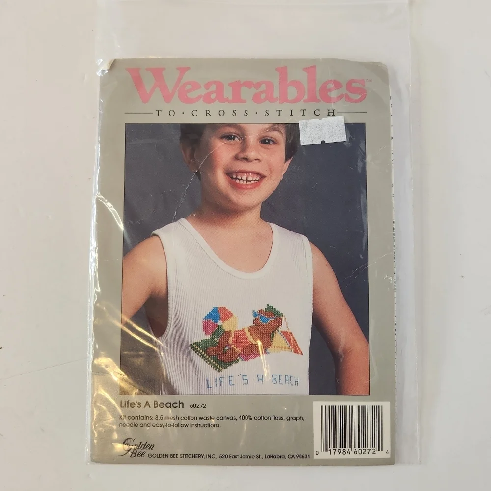 Vintage Golden Bee Lifes A Beach Wearable Cross Stitch Kit 1990s 90s Bear Crafts - Picture 1 of 3